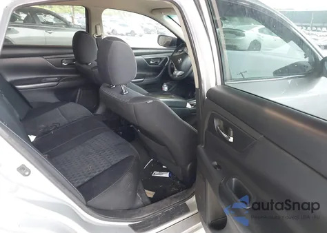 2016 Nissan Altima z USA, uszkodzony, nr VIN 1N4AL3AP5GN327697